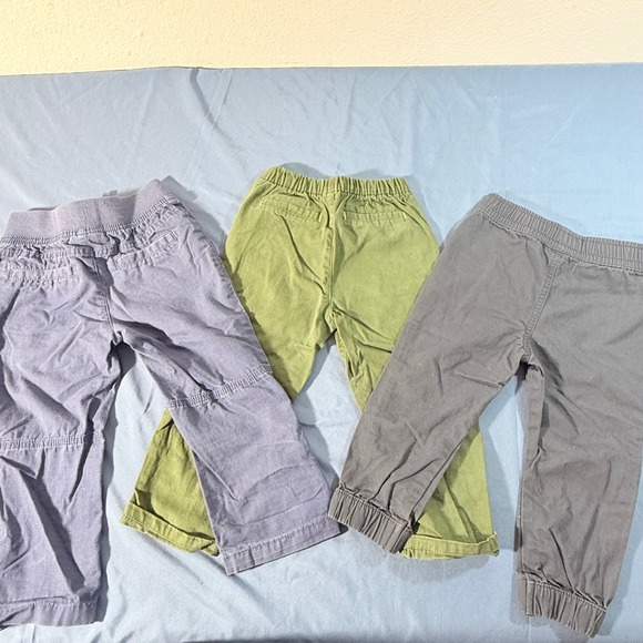 Kids Pants Lot 3 Pairs Size 24M 2T Jogger Cargo Casual Outfits - Picture 6 of 6